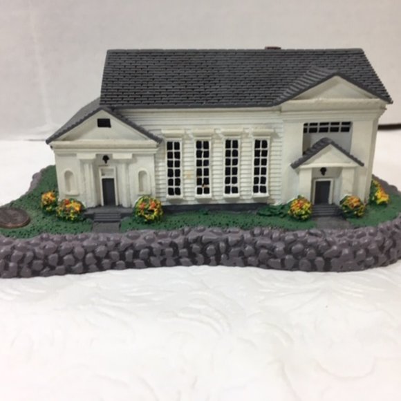 Norman Rockwell's Main Street Art Landmark Sculptures The Town Hall #82286 VTG - Picture 8 of 12